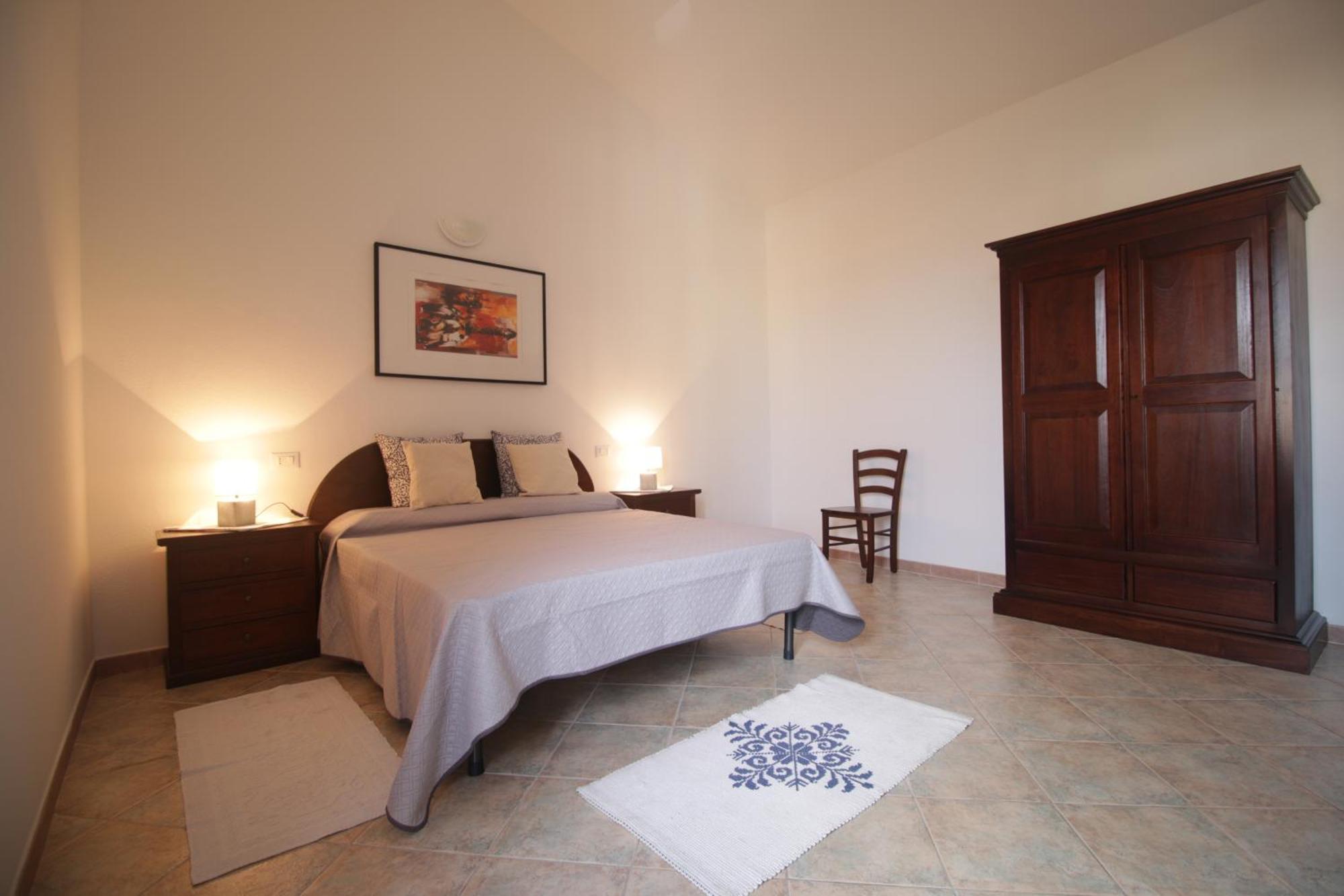 Residenza Maria Antonia - Historical Suite Orosei Habitación foto