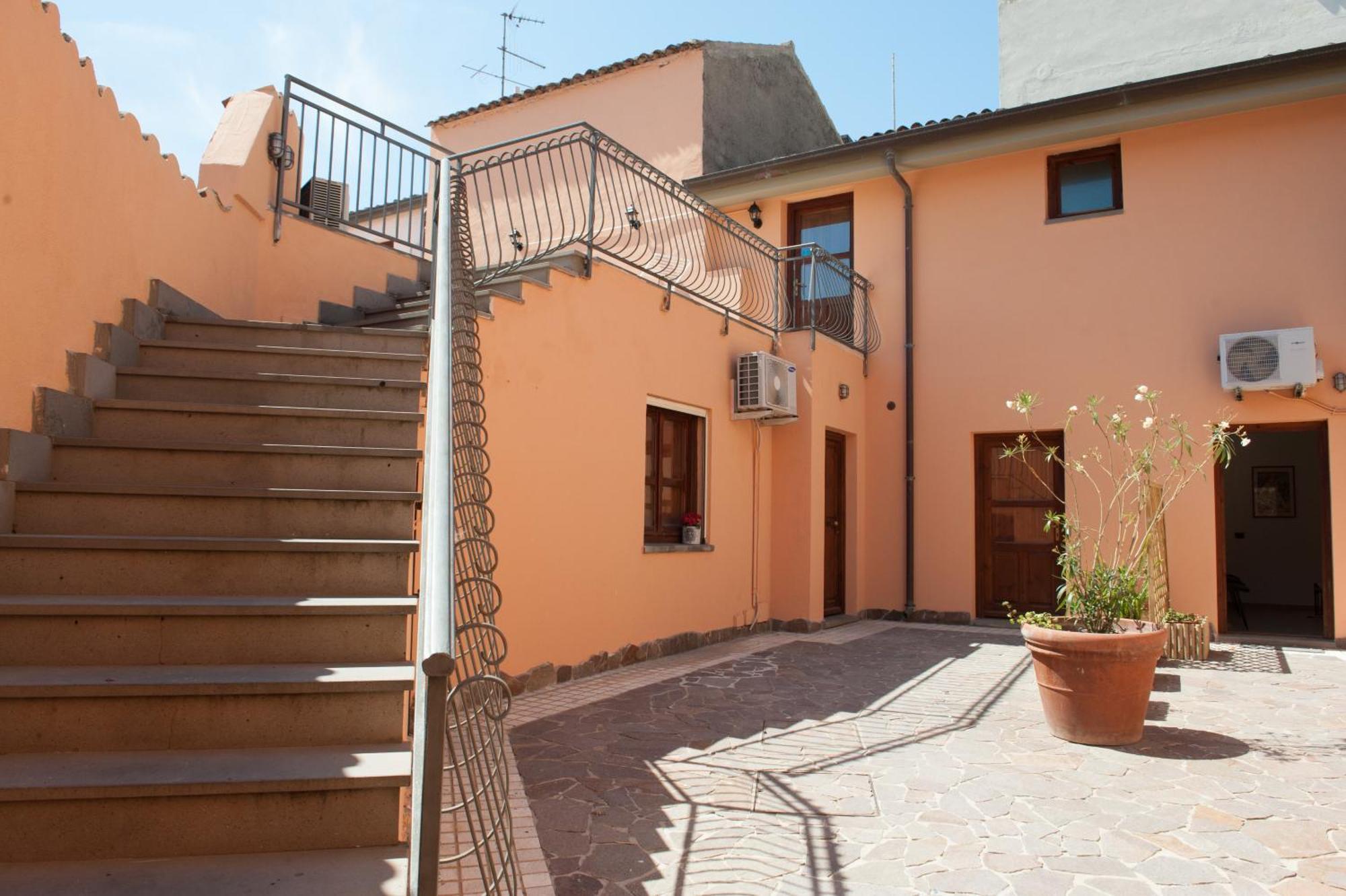 Residenza Maria Antonia - Historical Suite Orosei Exterior foto