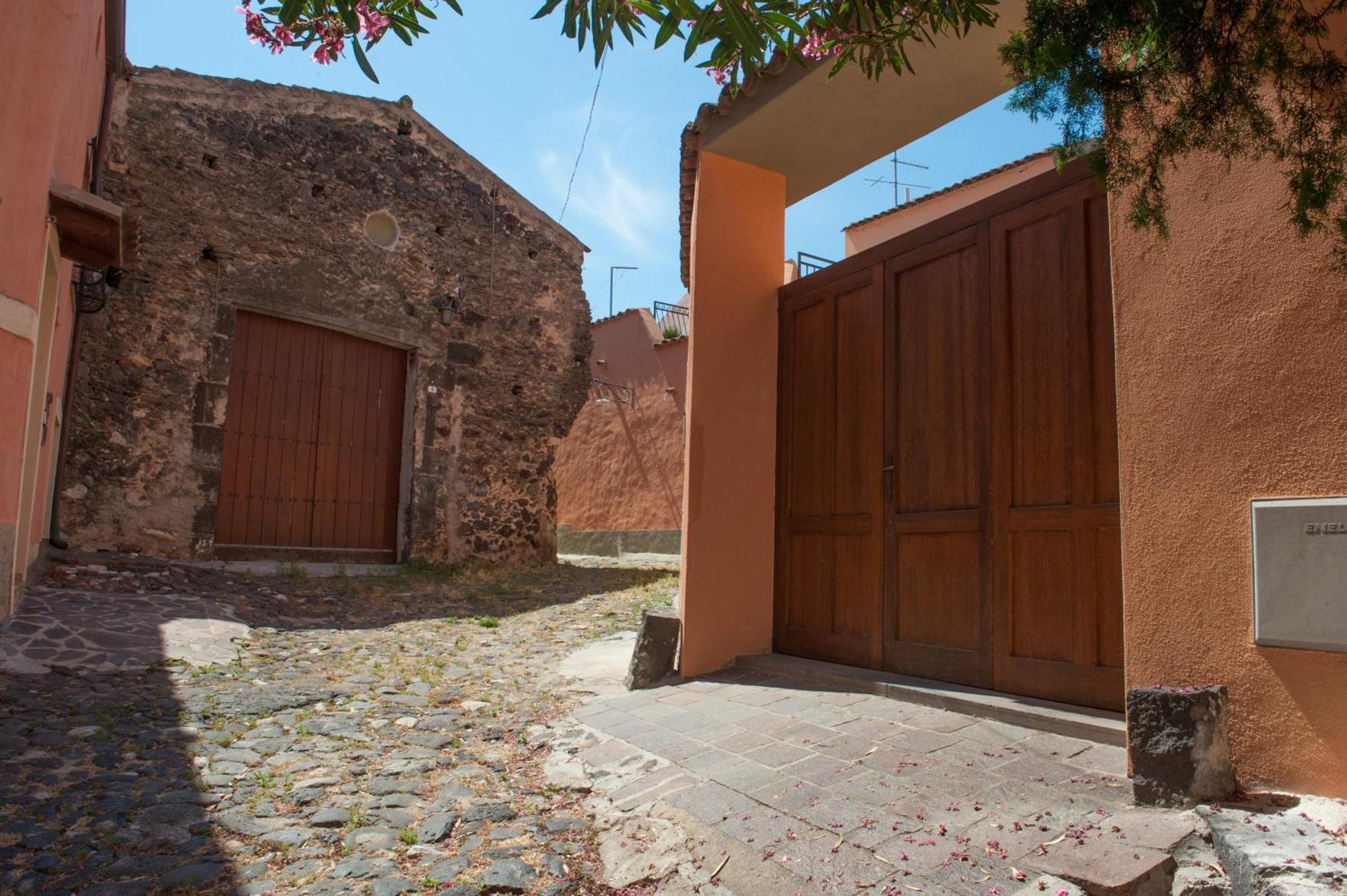 Residenza Maria Antonia - Historical Suite Orosei Exterior foto