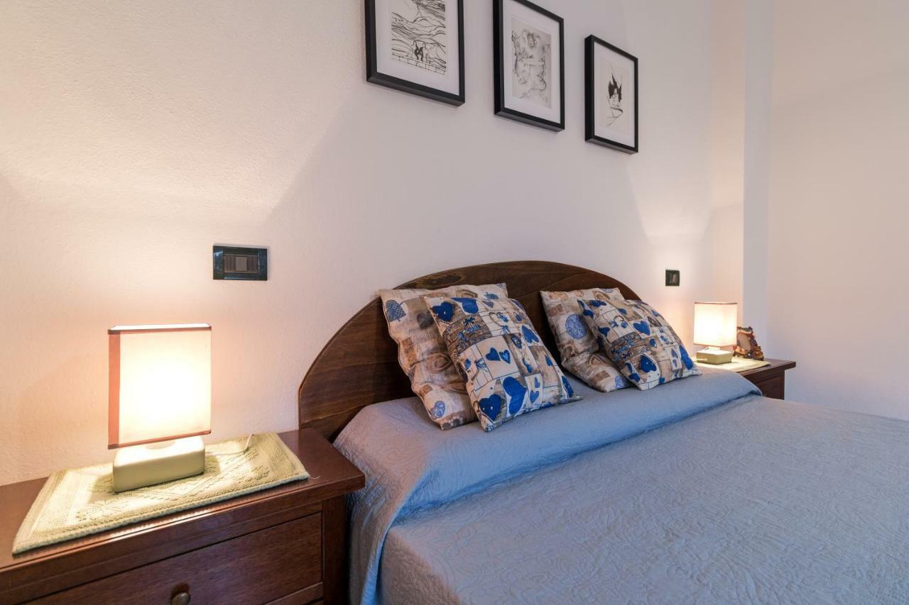 Residenza Maria Antonia - Historical Suite Orosei Habitación foto